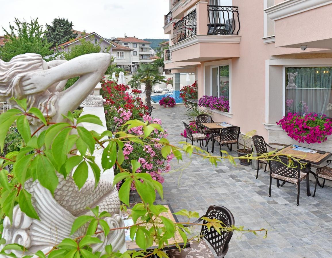 Sirena Palace Family Hotel Obzor Exterior photo